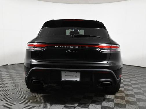2024 Porsche Macan 