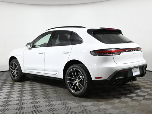 2025 Porsche Macan 