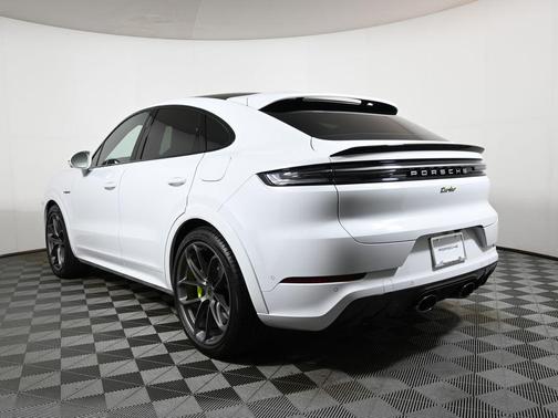 2025 Porsche Cayenne Cayenne Turbo E-Hybrid