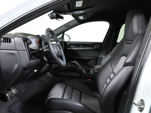 2025 Porsche Cayenne Cayenne Turbo E-Hybrid