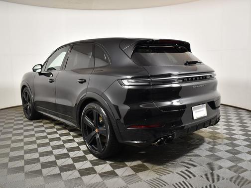2026 Porsche Cayenne GTS