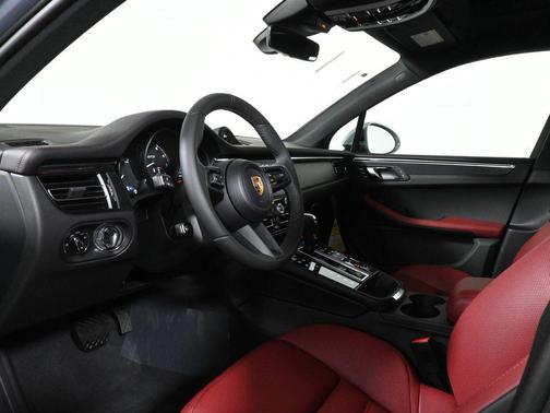 2026 Porsche Macan GTS