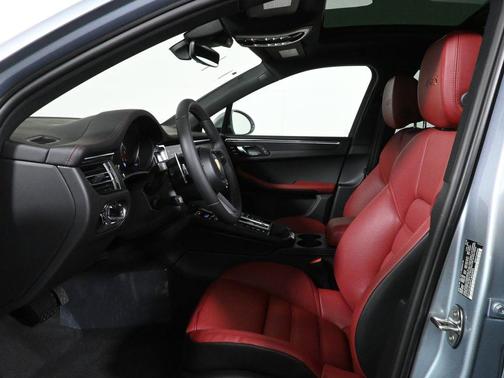 2026 Porsche Macan GTS