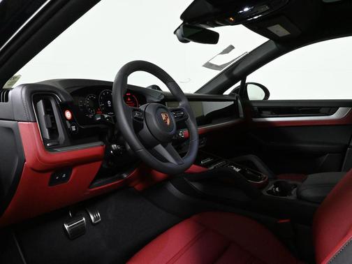 2026 Porsche Cayenne S