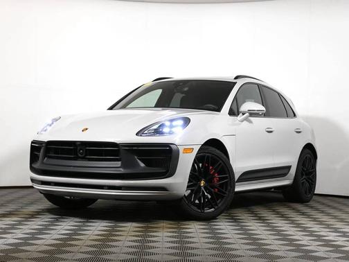 Chalk 2026 Porsche Macan