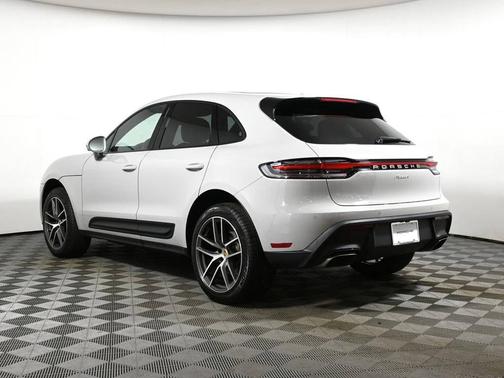 Chalk 2026 Porsche Macan