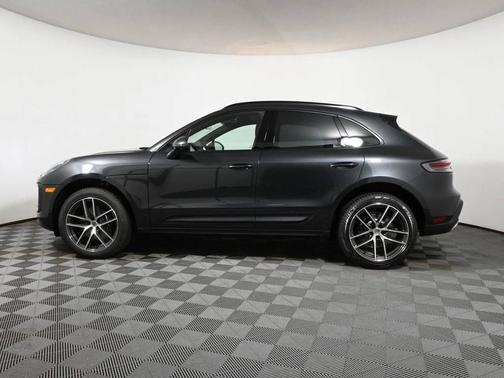 Volcano Grey Metallic 2026 Porsche Macan