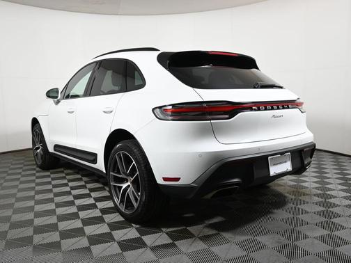 2024 Porsche Macan 