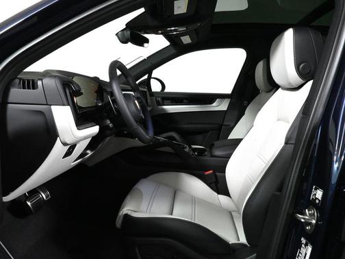 2026 Porsche Cayenne S