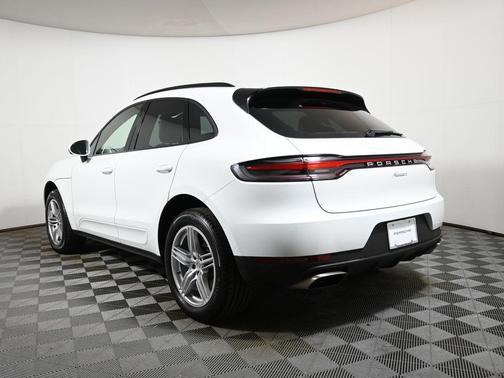 2021 Porsche Macan 