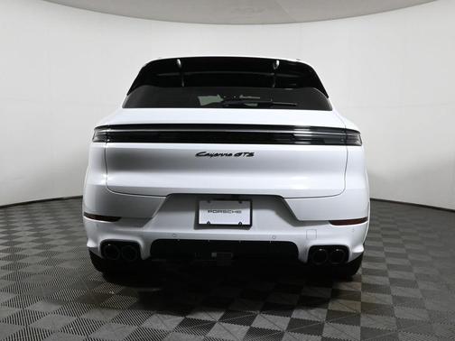 2026 Porsche Cayenne GTS