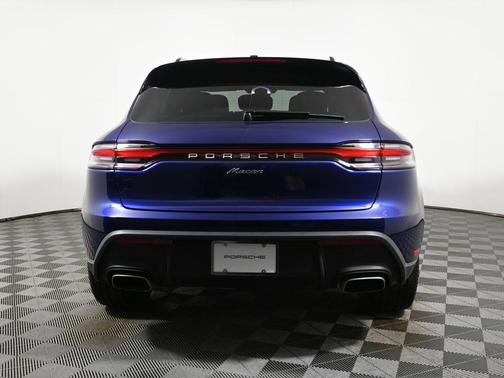 2025 Porsche Macan 
