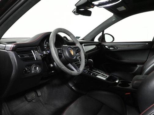 2023 Porsche Macan GTS