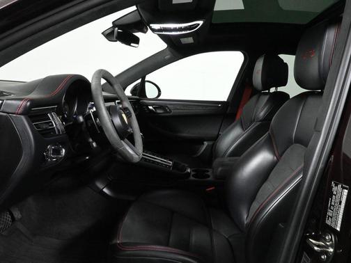 2023 Porsche Macan GTS