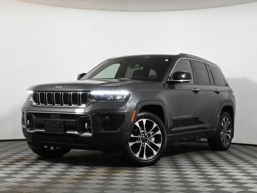 2022 Jeep Grand Cherokee Overland
