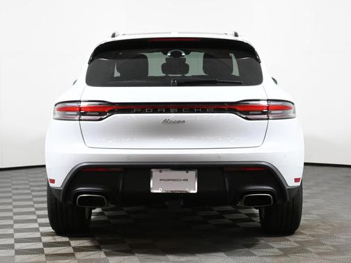 2025 Porsche Macan 