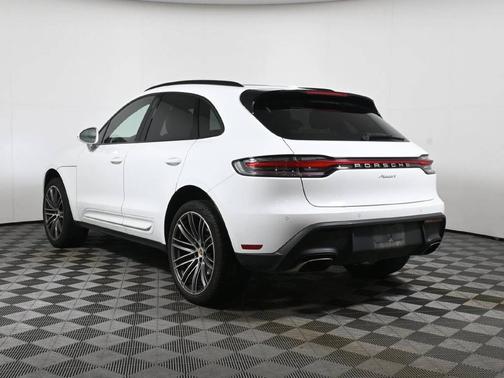 White 2024 Porsche Macan