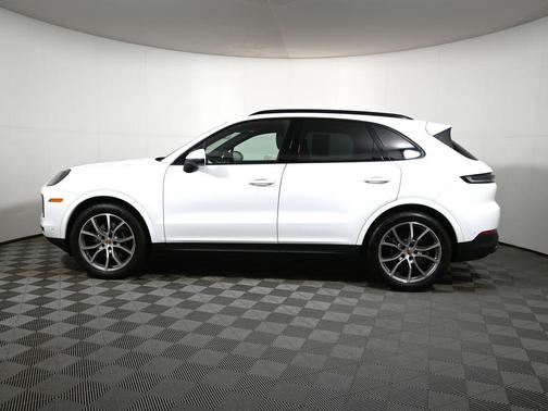 2025 Porsche Cayenne 