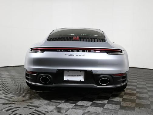2022 Porsche 911 Carrera S