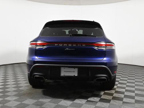 2025 Porsche Macan 