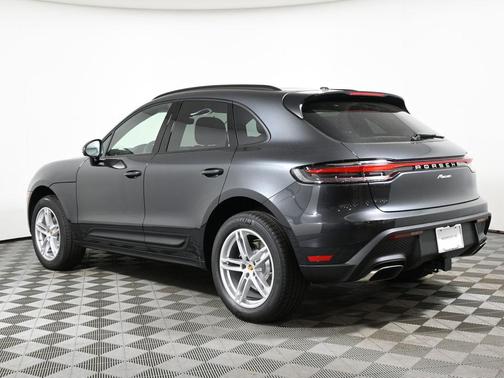 2025 Porsche Macan 