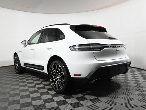2024 Porsche Macan 