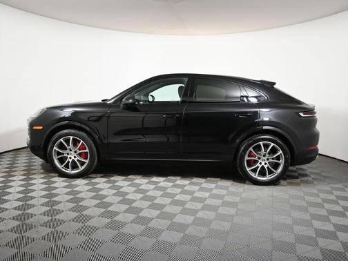 2024 Porsche Cayenne S