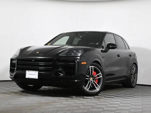 Chromitblack Metallic 2024 Porsche Cayenne