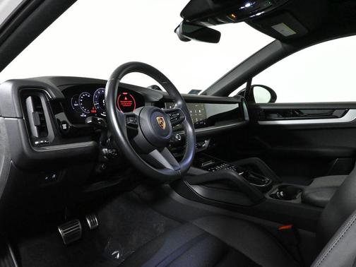2024 Porsche Cayenne S