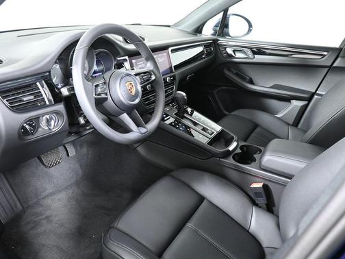 2024 Porsche Macan 