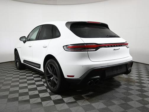2023 Porsche Macan 