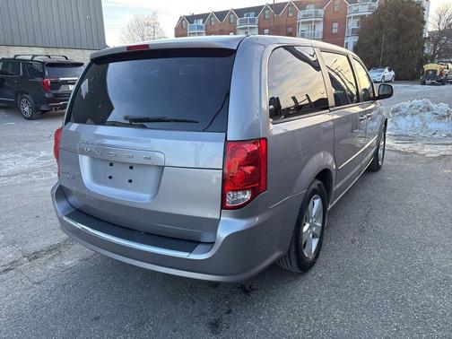 2013 Dodge Grand Caravan SE