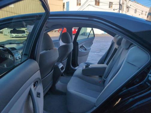 2010 Toyota Camry SE