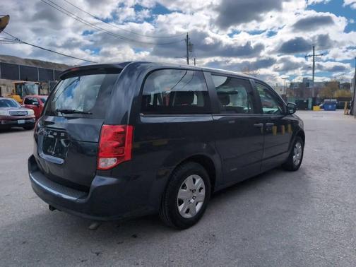 2013 Dodge Grand Caravan American Value Package 4dr Mini Van