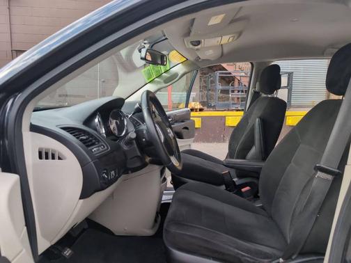 2013 Dodge Grand Caravan American Value Package 4dr Mini Van