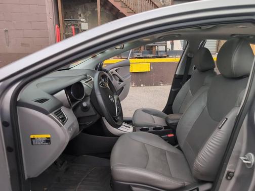 2012 Hyundai ELANTRA Limited