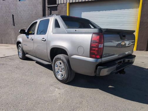 2012 Chevrolet Avalanche 1500 LS