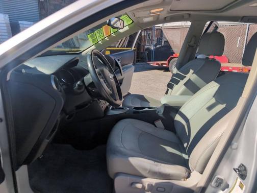 2011 Nissan Rogue SV