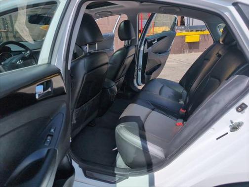 2012 Hyundai SONATA Limited