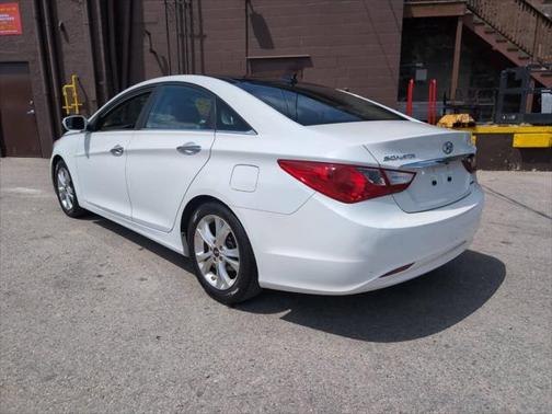 2012 Hyundai SONATA Limited