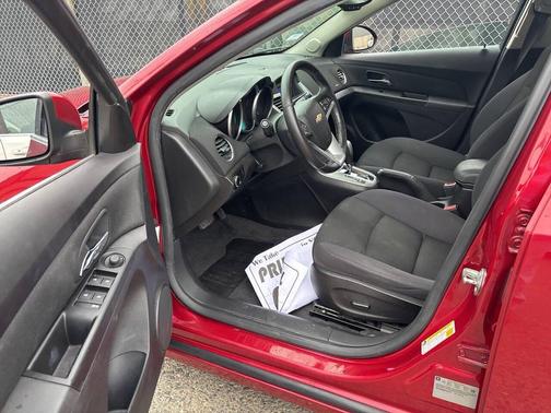 Burgundy 2013 Chevrolet Cruze 1LT