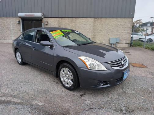 Gray 2012 Nissan Altima 2.5 S