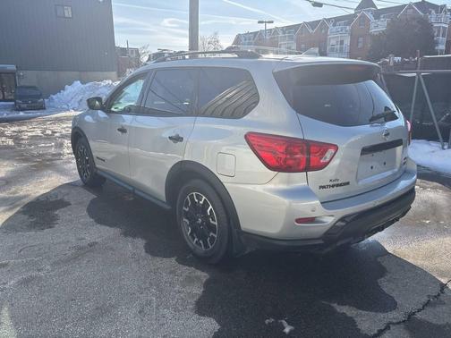 2019 Nissan Pathfinder SV 4x4 4dr SUV