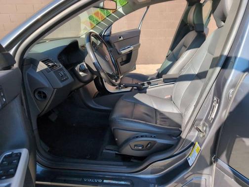 2011 Volvo S40 T5