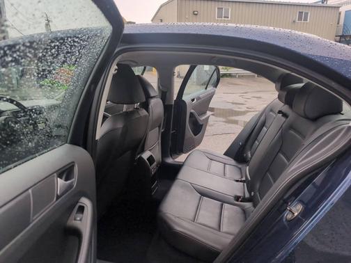 2014 Volkswagen Jetta Auto SE