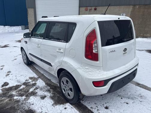 2013 Kia Soul Base