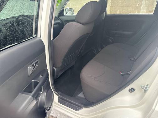 2013 Kia Soul Base