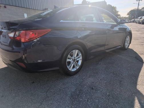 2014 Hyundai SONATA GLS