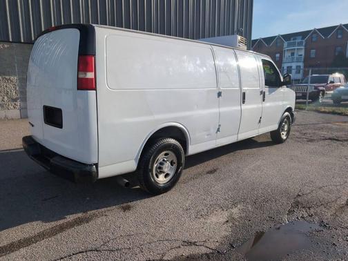 2015 Chevrolet Express 2500 Work Van