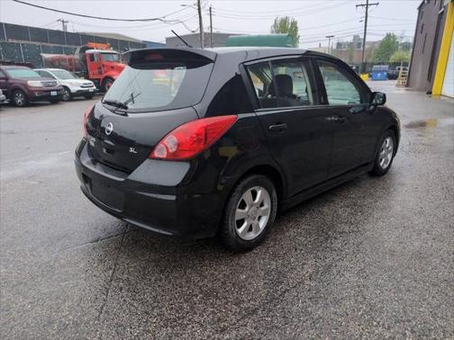 2010 Nissan Versa 1.8 SL